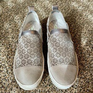 Jambu Erin Gray Suede Casual Step-In Sneaker Women's sz 8.5